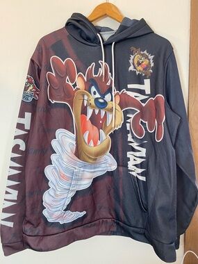 Tasmanian Devil Graphic Hoodie - Black & Maroon